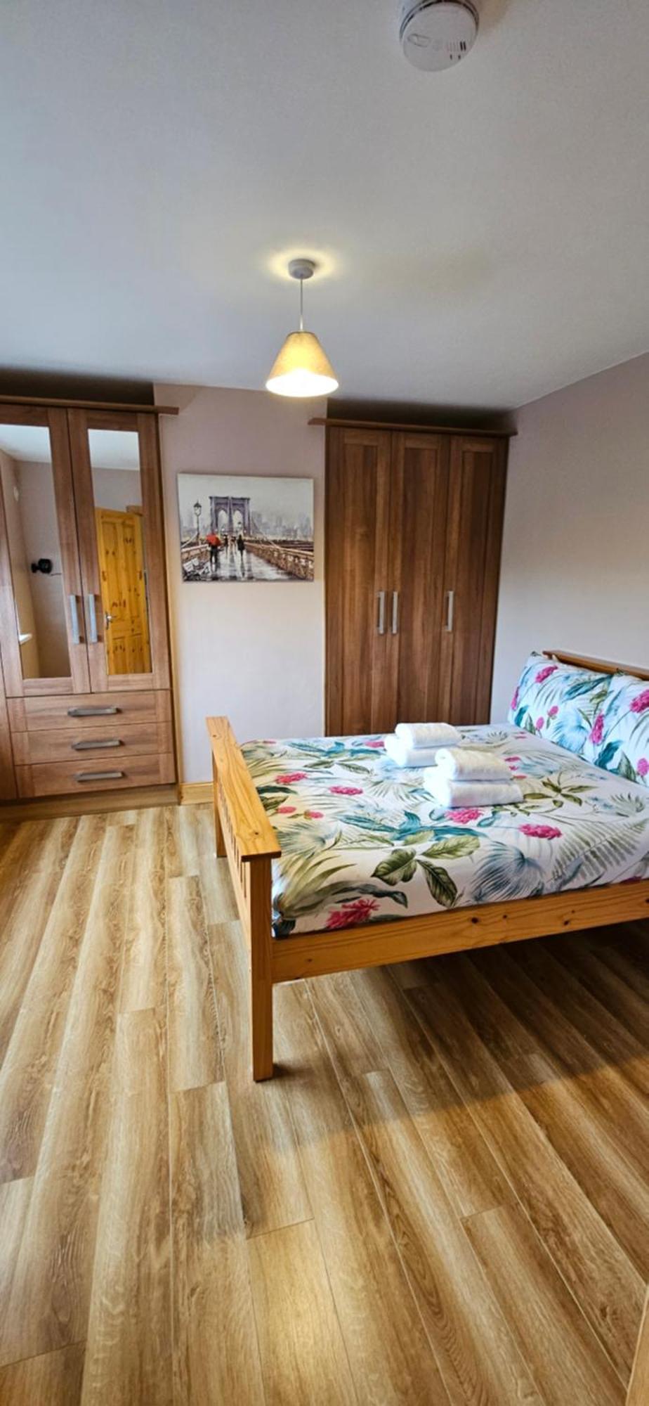 Reed Warbler Cottage บอลลินโรบ ภายนอก รูปภาพ
